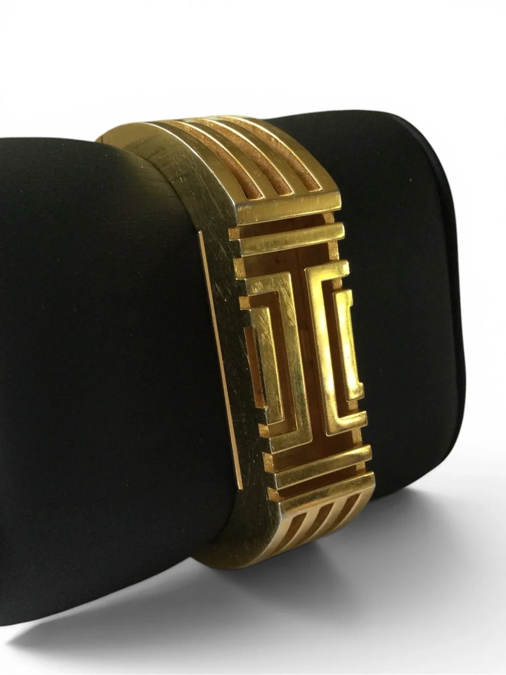 TORY BURCH x FITBIT Gold‑Tone Hinged Bracelet – EUC - Picture 7 of 12